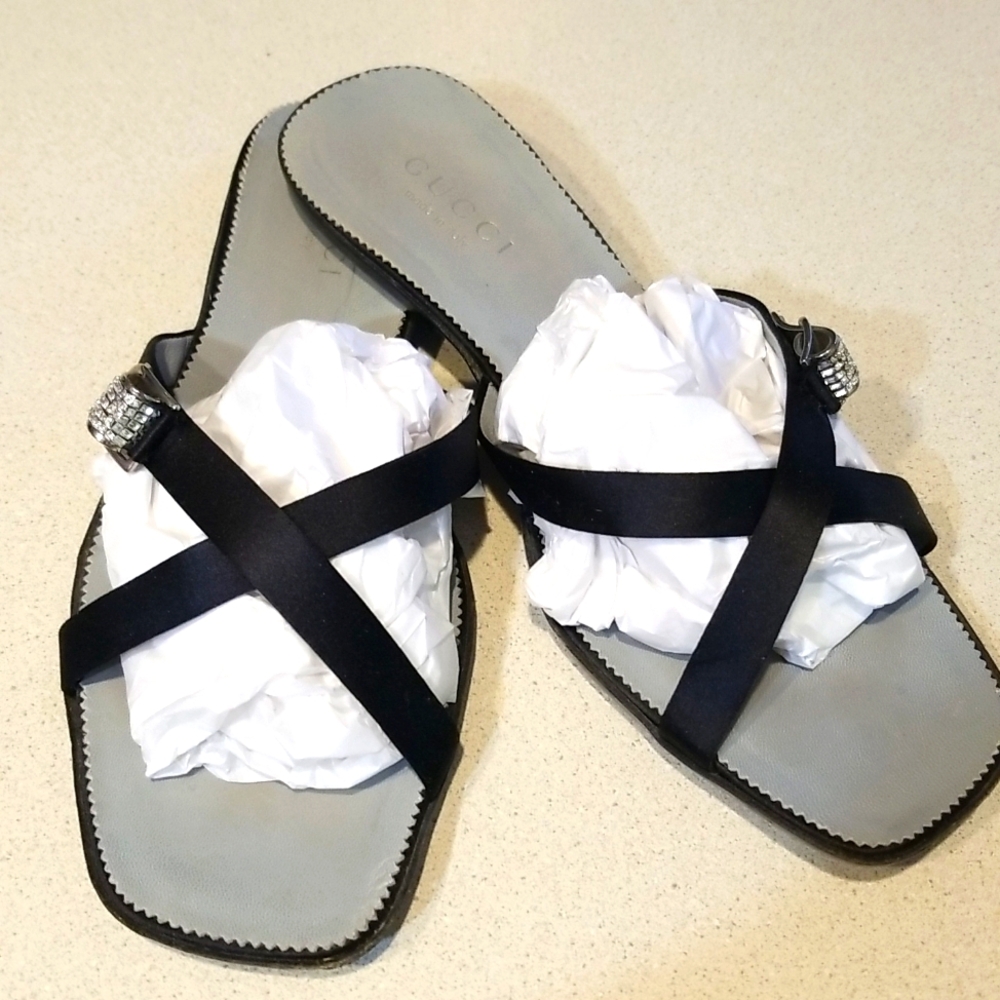 Women's Gucci sandles